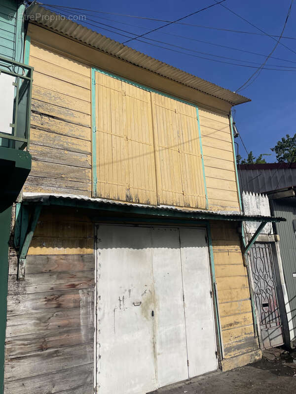 Maison à POINTE-A-PITRE