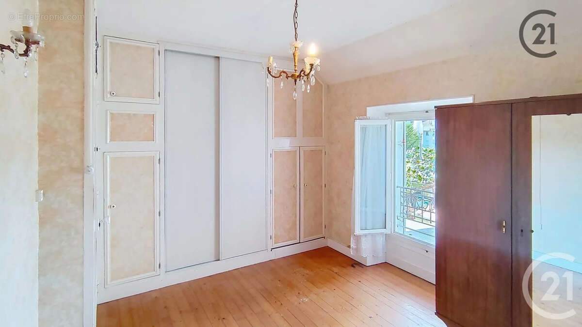 Maison à BRIE-COMTE-ROBERT