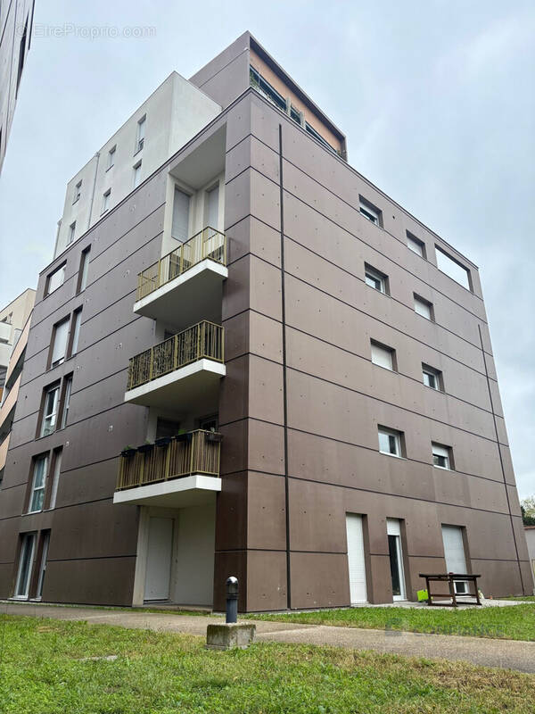 Appartement à LYON-7E