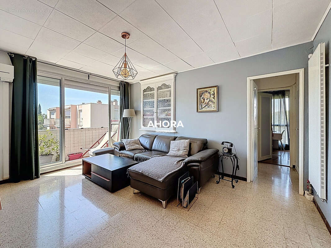 Appartement à MARSEILLE-9E