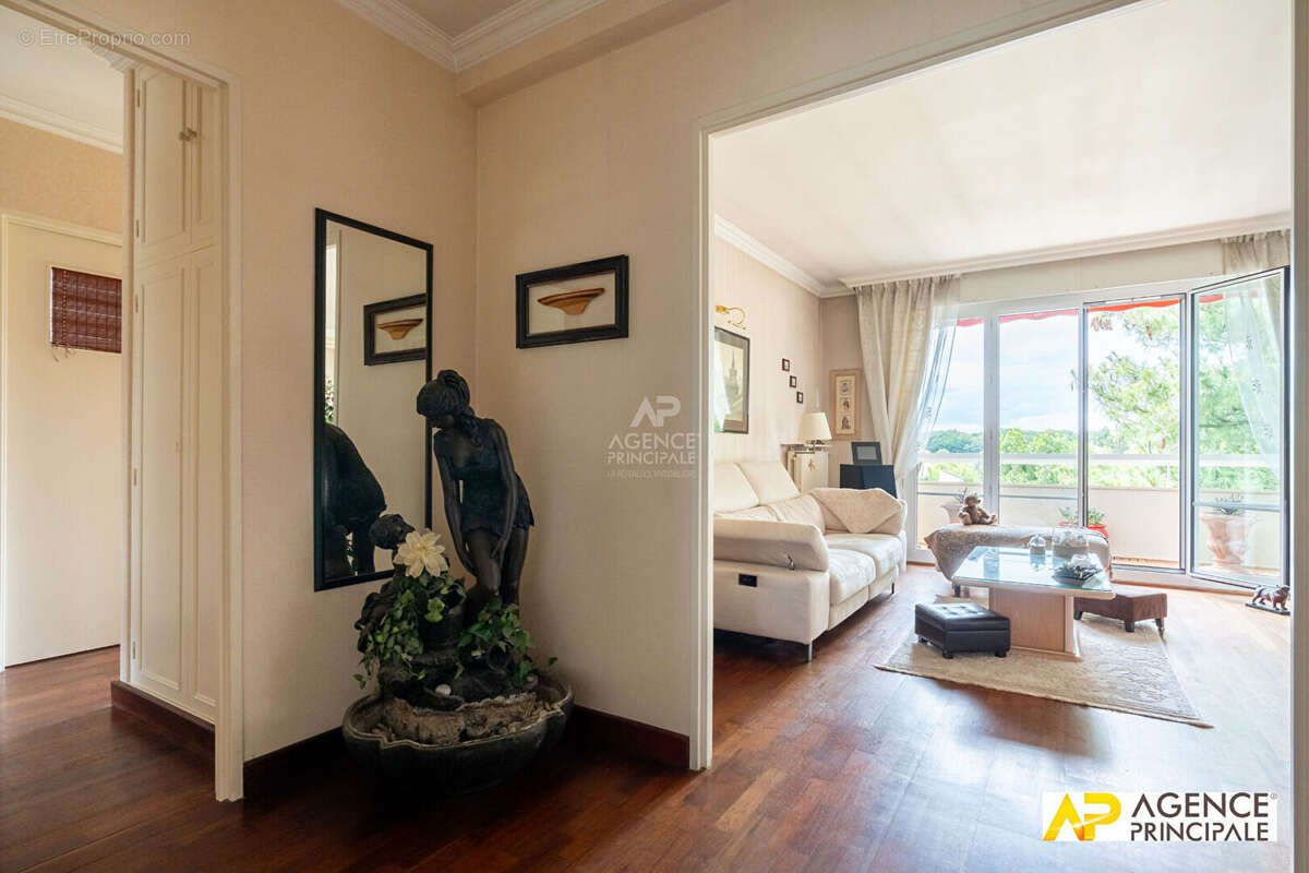Appartement  4 pièce(s) 93.14 m2 - photo 11