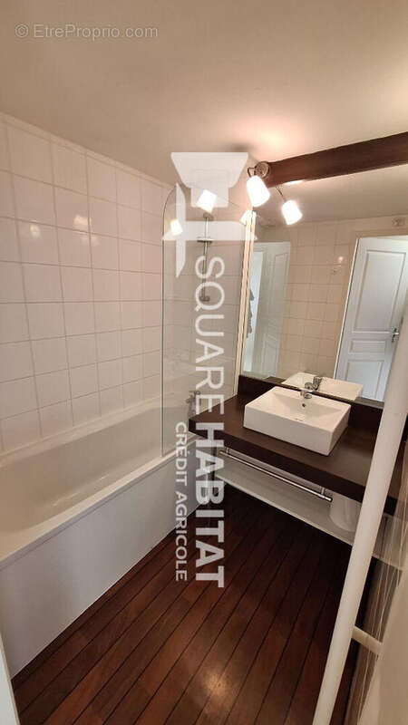 Appartement à CHAVEIGNES