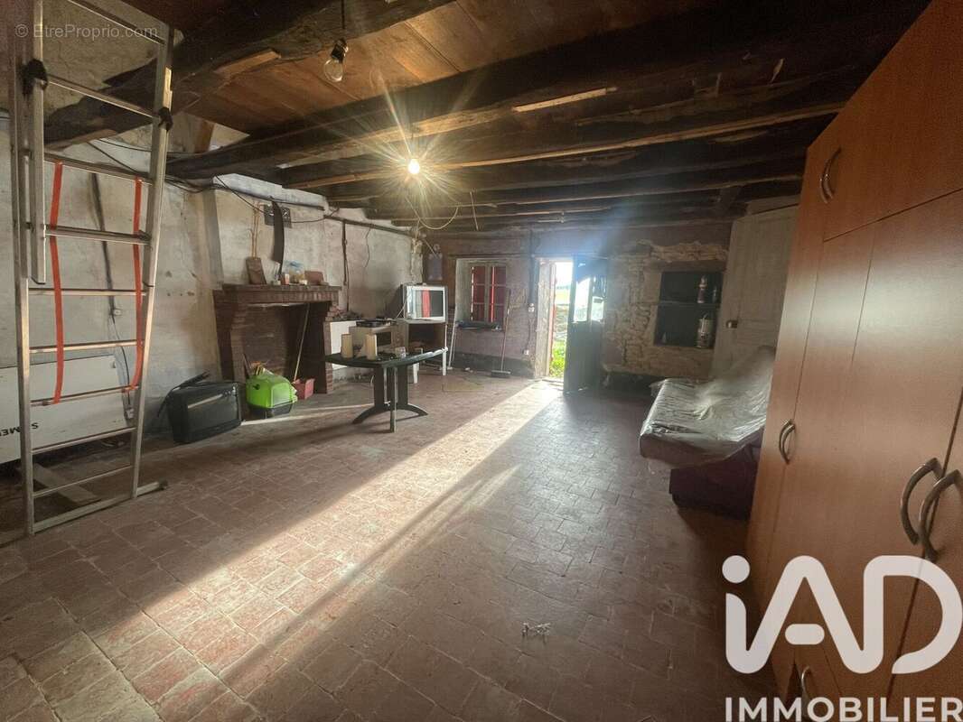 Photo 3 - Maison à AUGY-SUR-AUBOIS