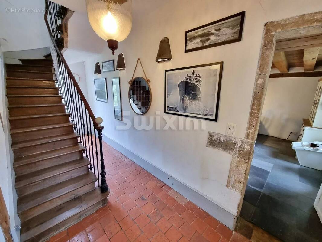 Maison à BRINON-SUR-BEUVRON