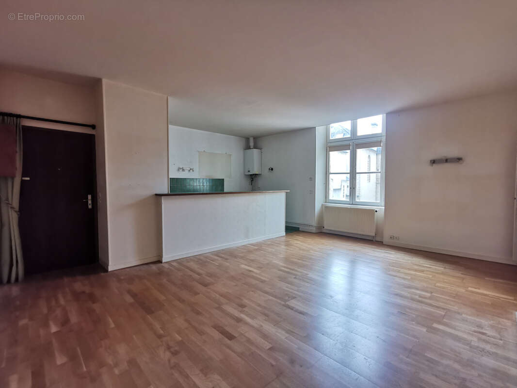 Appartement à rénover   Hôtel particulier au cœur de Bayeux - photo 6