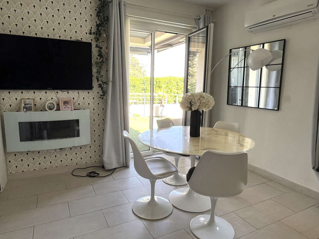 Maison à CHAMPAGNE-AU-MONT-D'OR