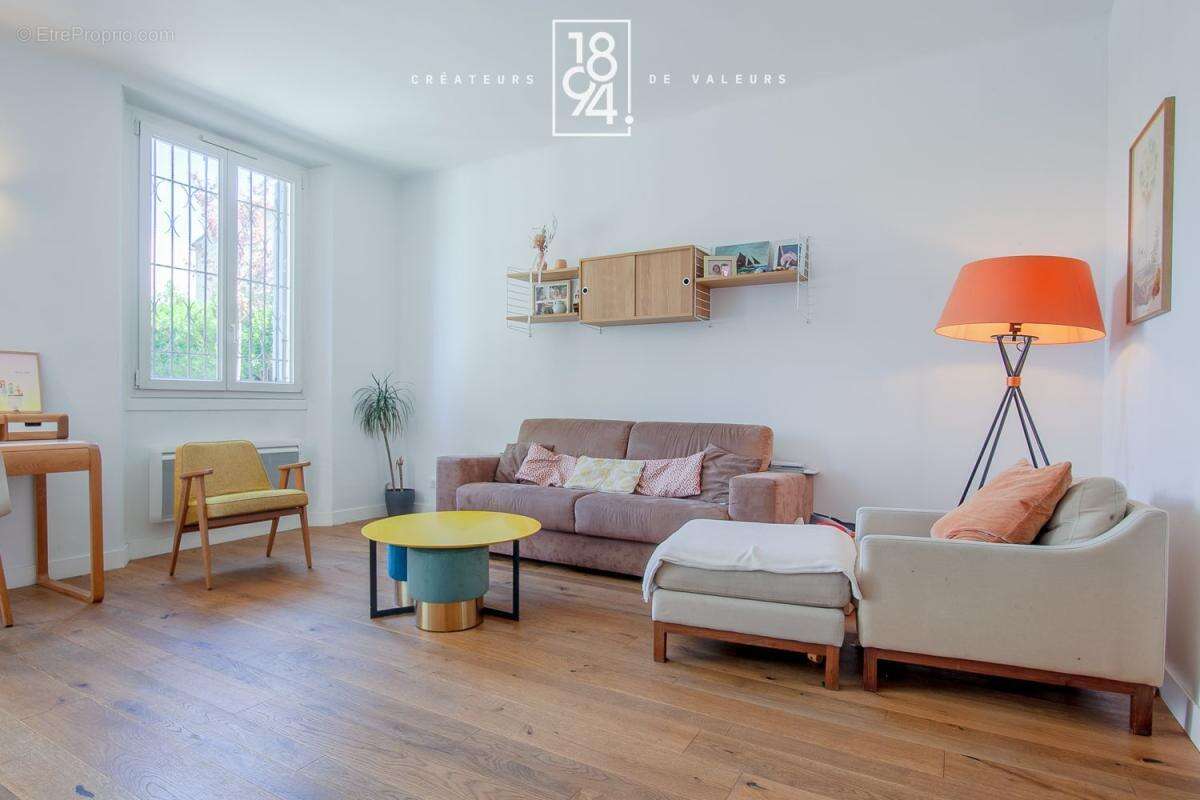 Maison T4 à vendre Saint-Victoret Pas des Lanciers (13730)  130 m²  Dépendance I Piscine I Jardin - photo 4