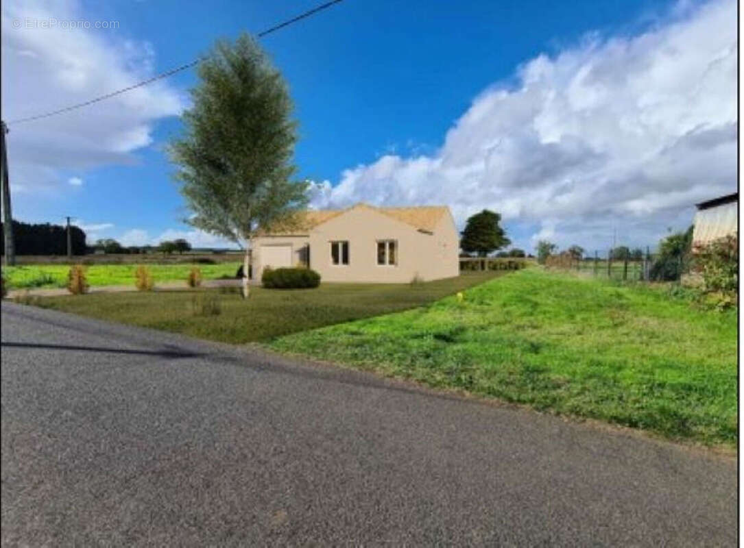 Terrain à LENCLOITRE