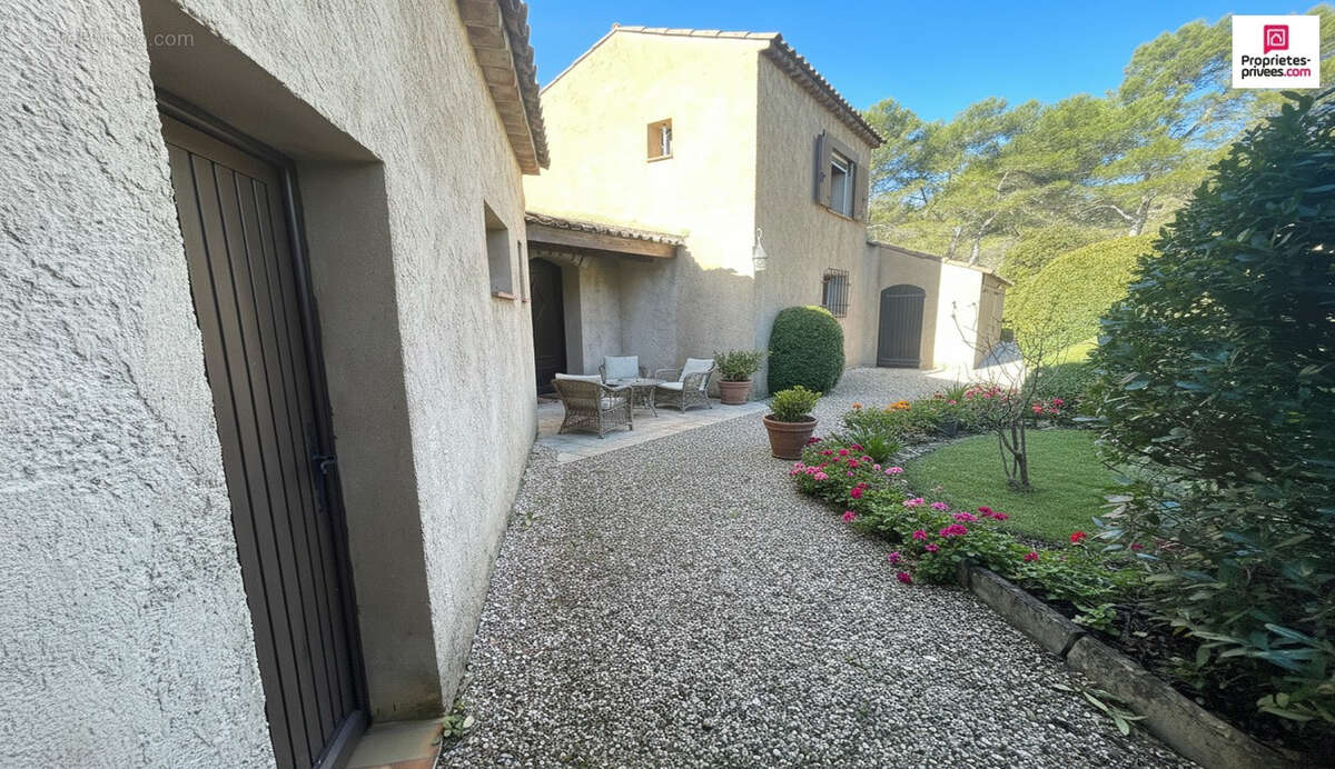 Maison à ESPARRON-DE-VERDON