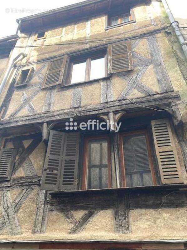 Appartement à THIERS