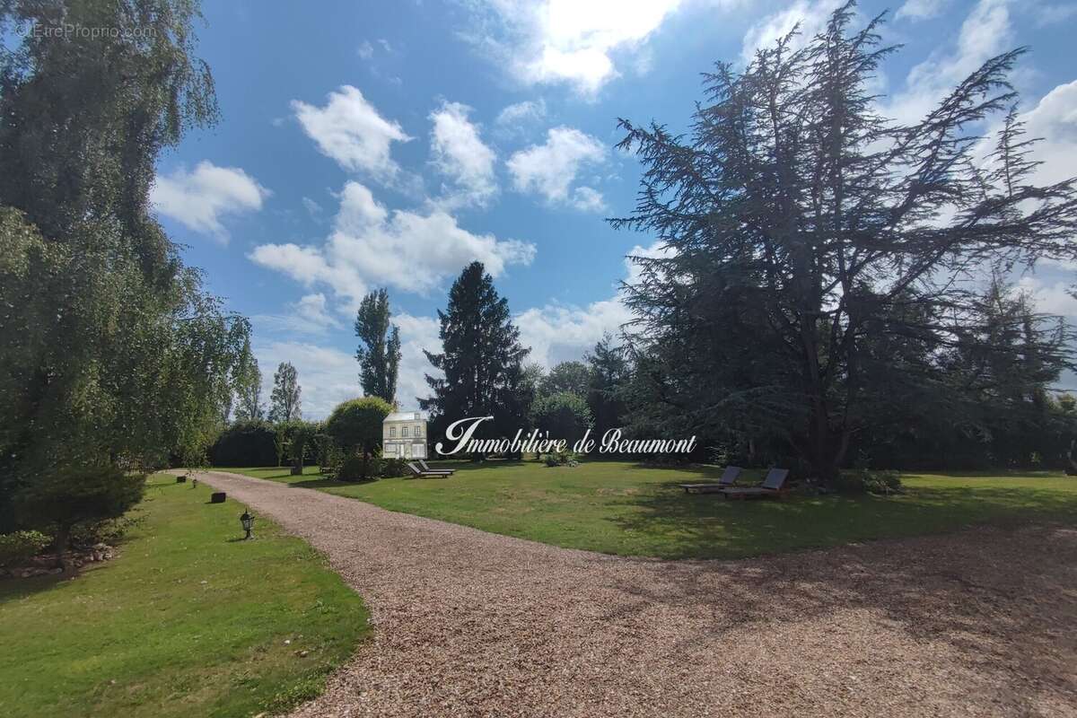 Maison à LE NEUBOURG