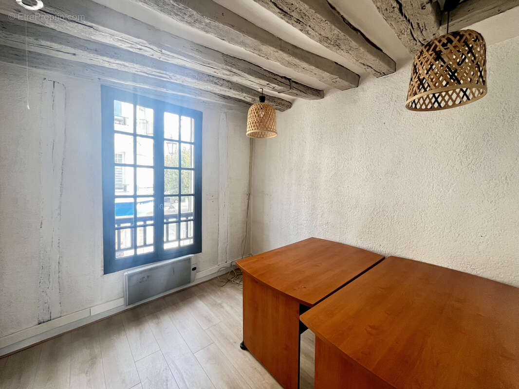 Commerce à COULOMMIERS