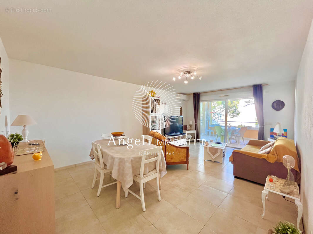 Appartement à FREJUS
