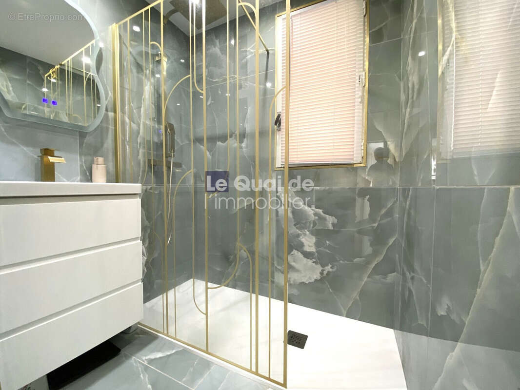 Appartement à SAINT-EGREVE