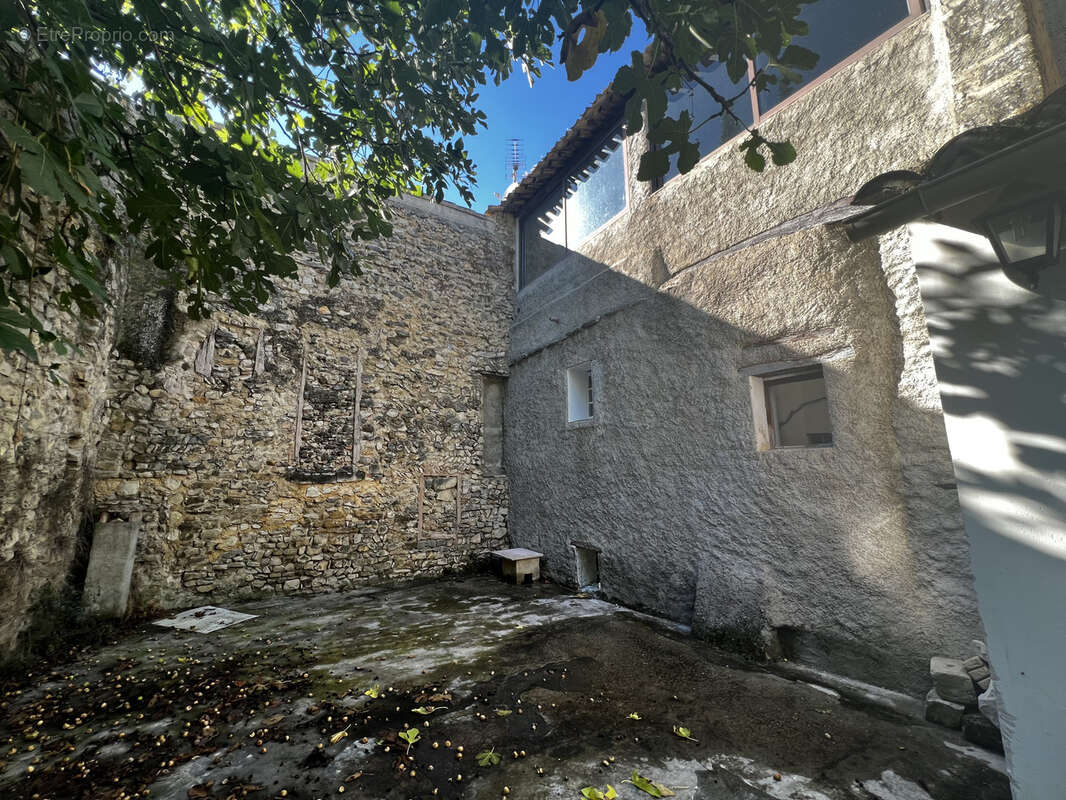 Maison à VAISON-LA-ROMAINE
