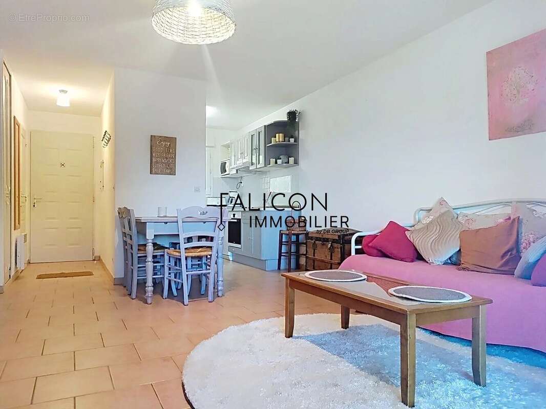 Maison à ESPARRON-DE-VERDON