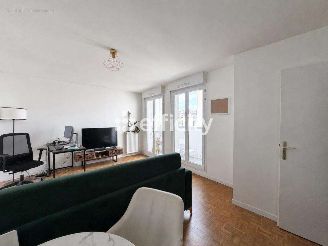 Appartement à PUTEAUX