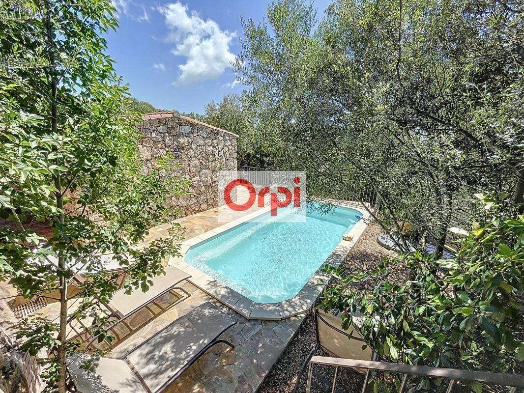 Maison à PORTO-VECCHIO