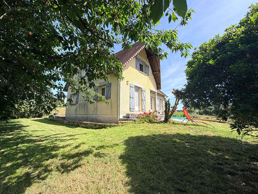 A vendre - maison  familiale avec sous-sol vie de plain pied - photo 3