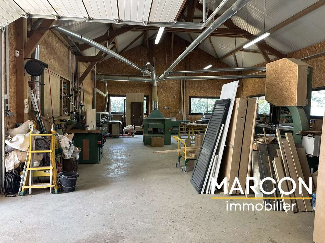 Atelier de menuiserie et ebenisterie - photo 5