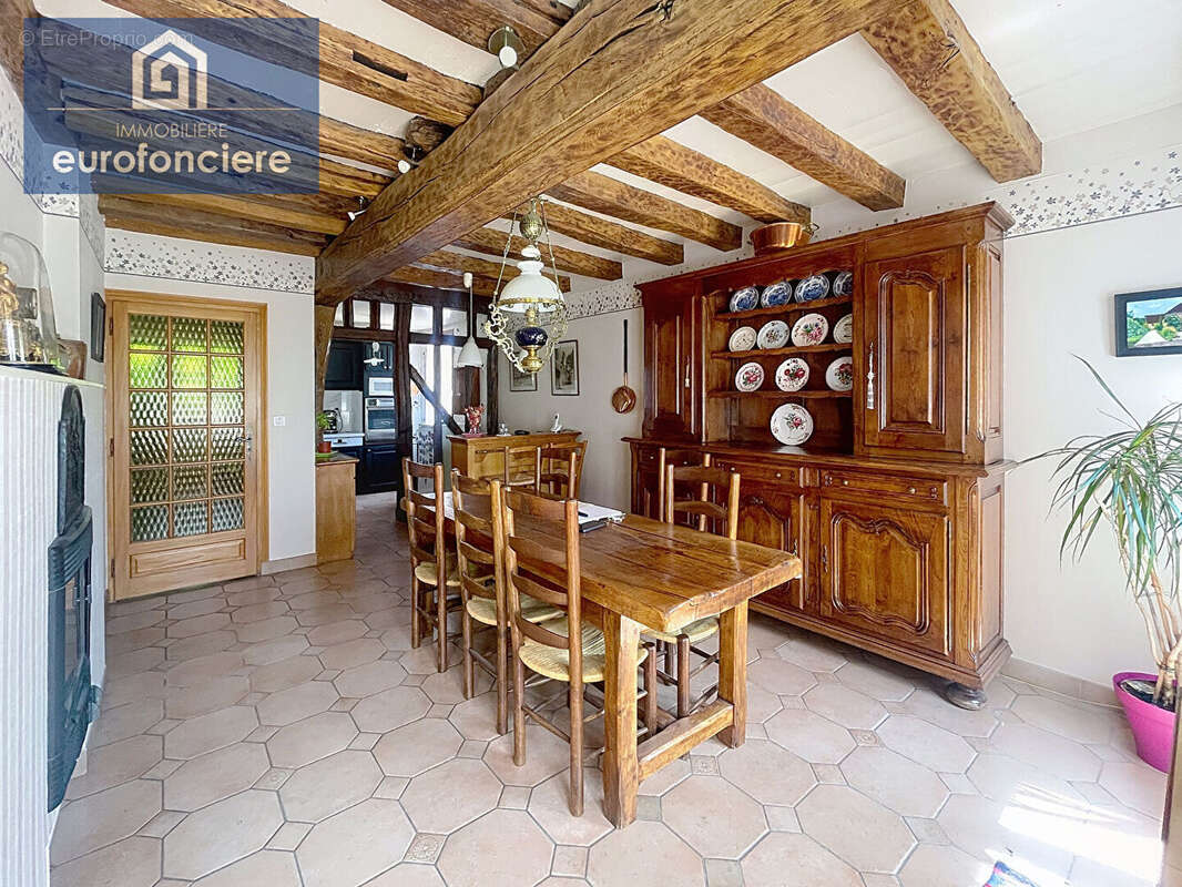 Maison à SAINT-BENOIT-SUR-SEINE