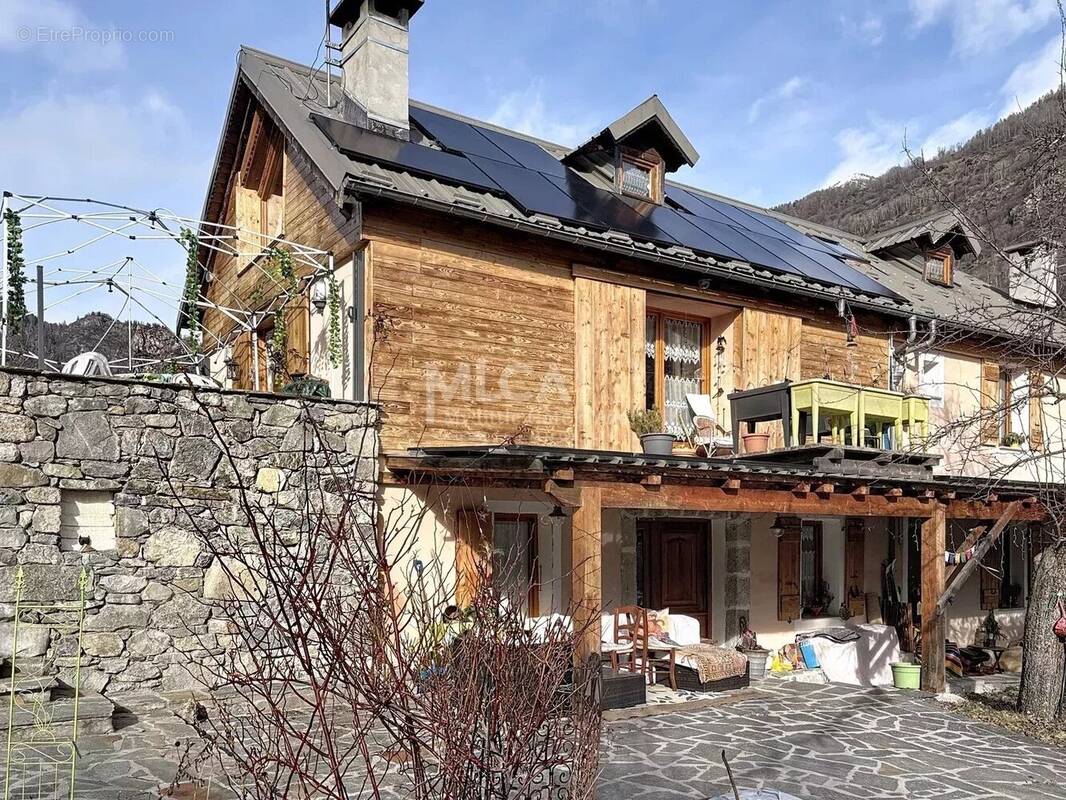 Maison à SAINT-ETIENNE-DE-TINEE