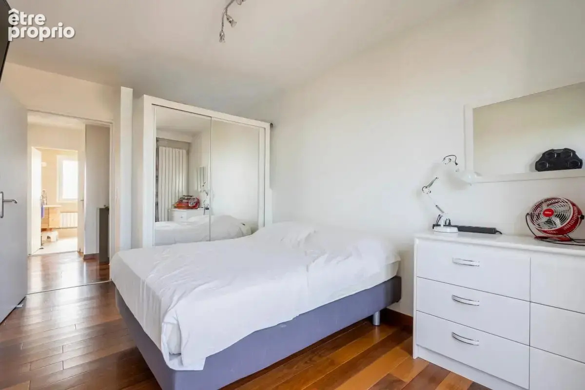 Appartement de 4 pièces de 98 m² à Fontenay-sous-Bois - photo 7