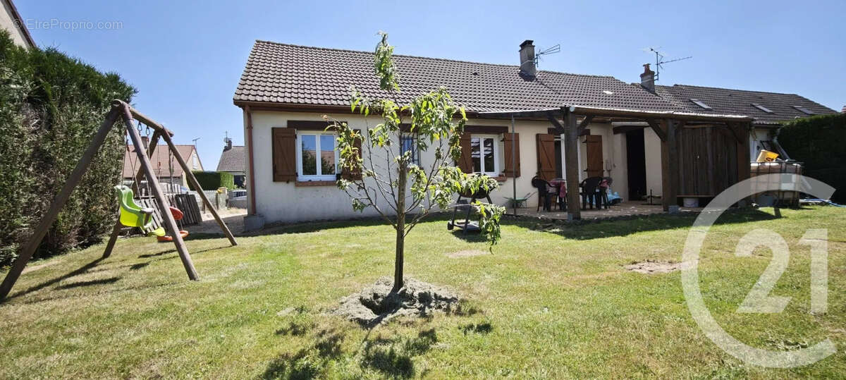 Maison à DONNEMAIN-SAINT-MAMES