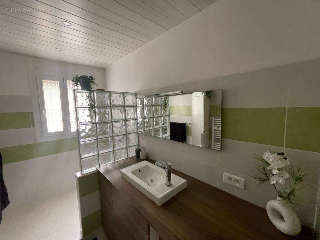 Appartement à OLLIOULES