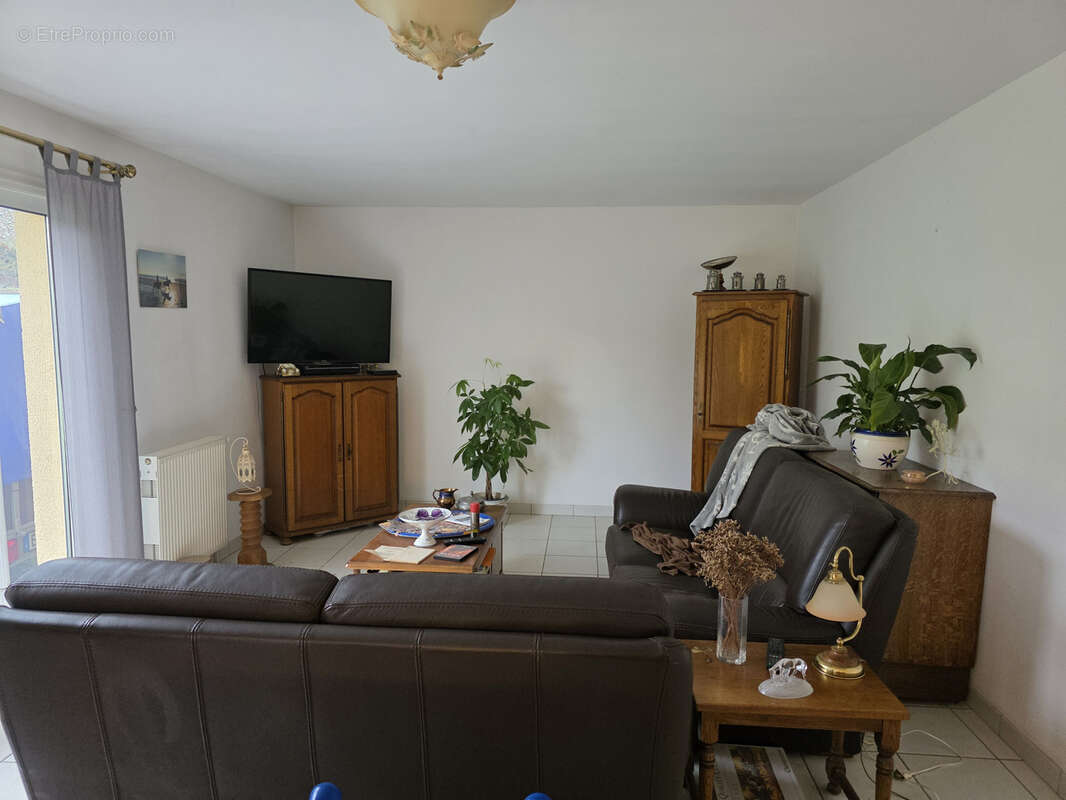 Maison à BAILLY-EN-RIVIERE