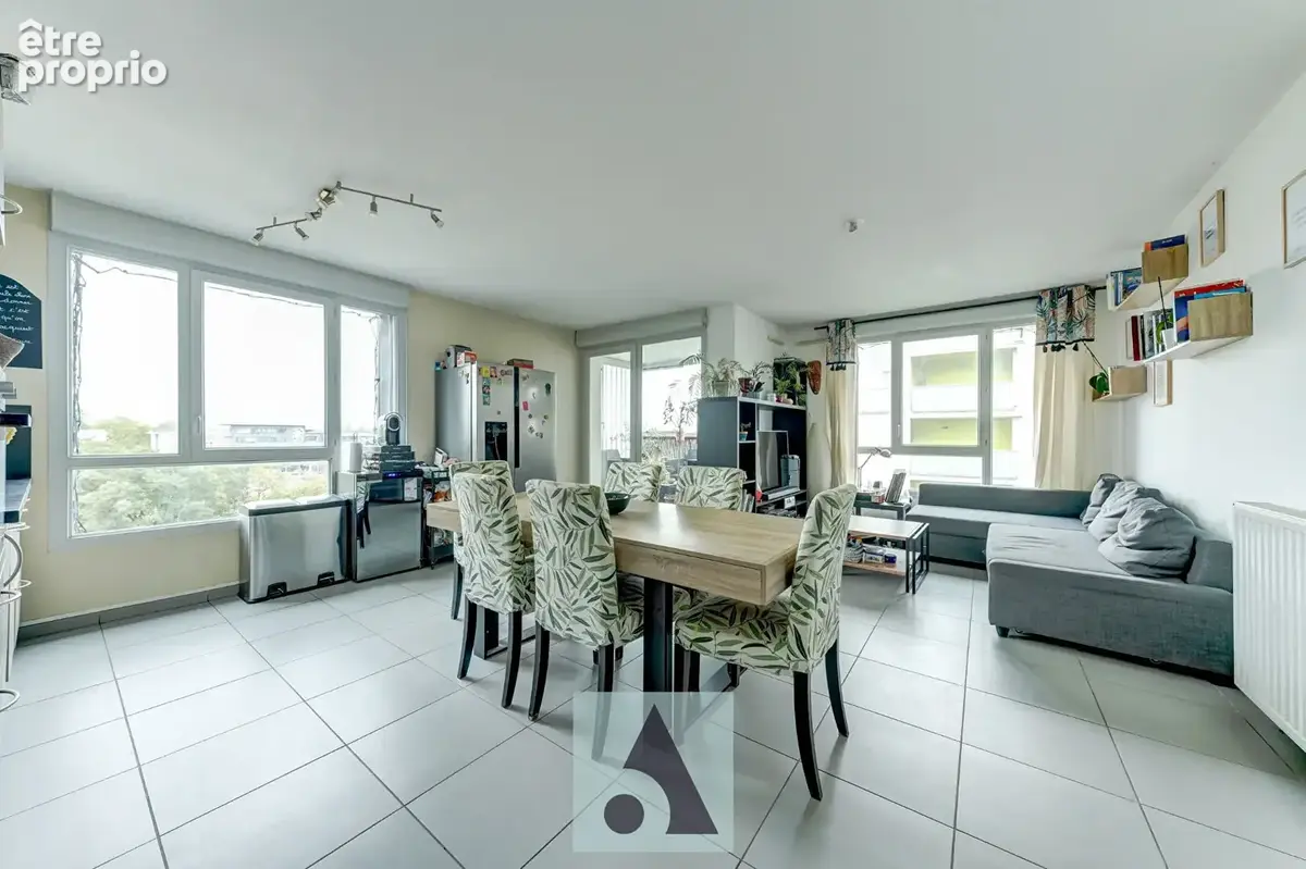 Appartement Lyon 8e - Mermoz - T3 de 66m² - photo 1
