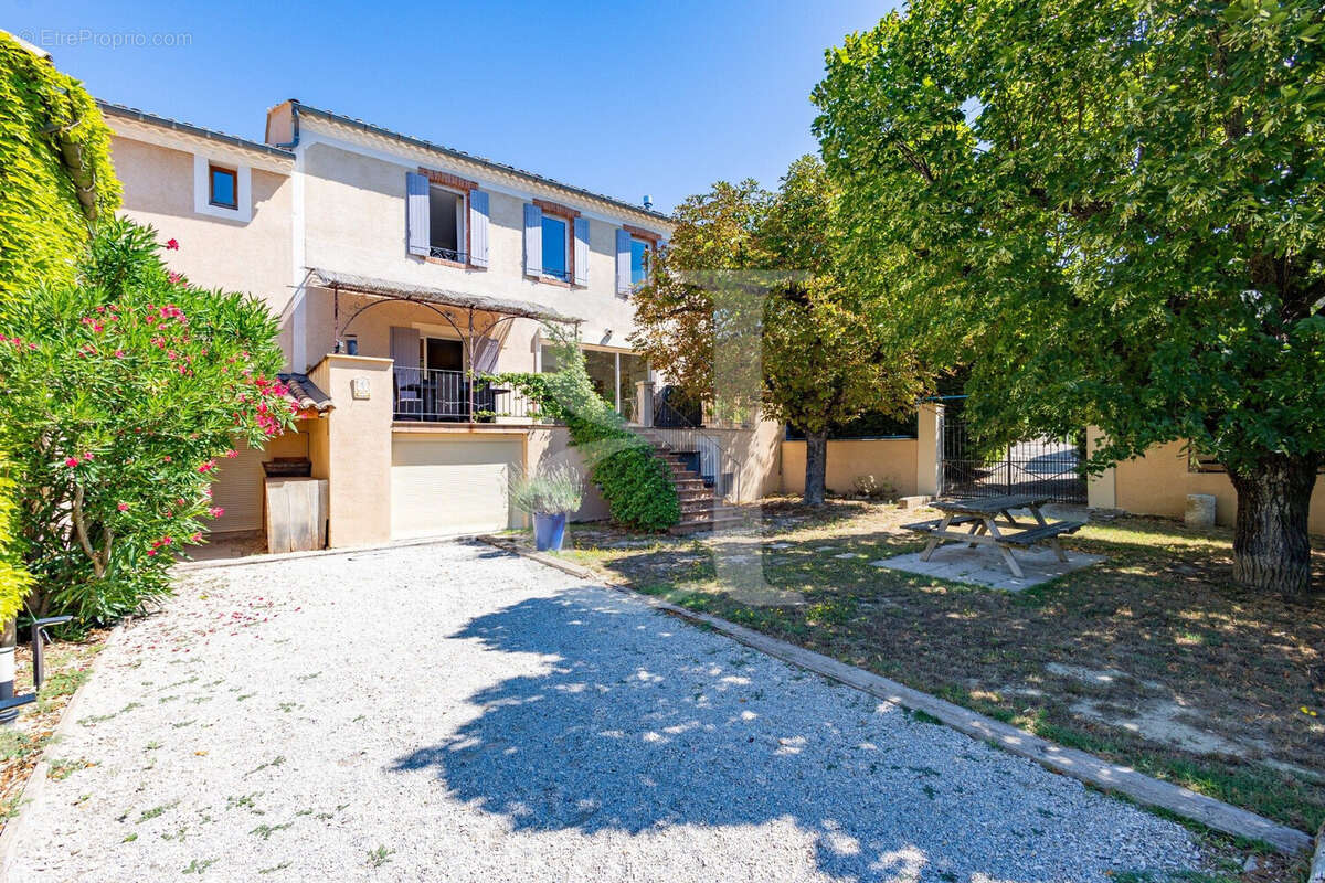 Maison à VAISON-LA-ROMAINE