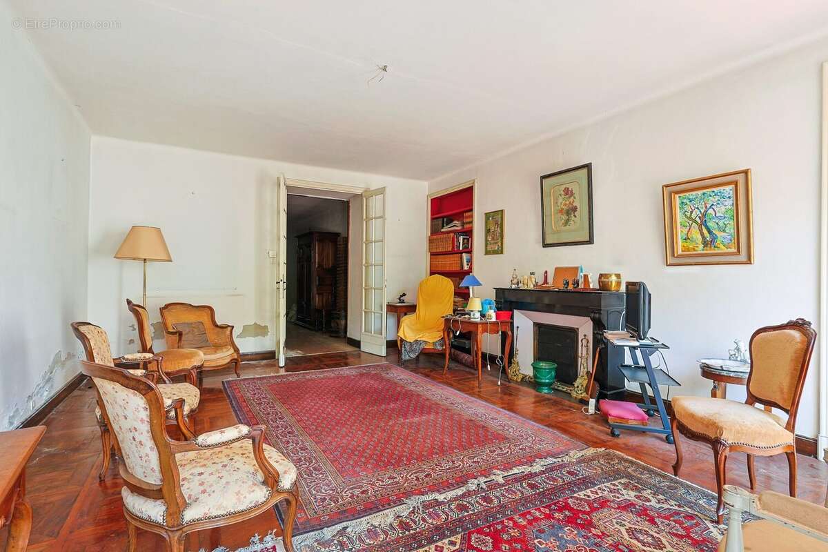 Maison à SOLLIES-PONT