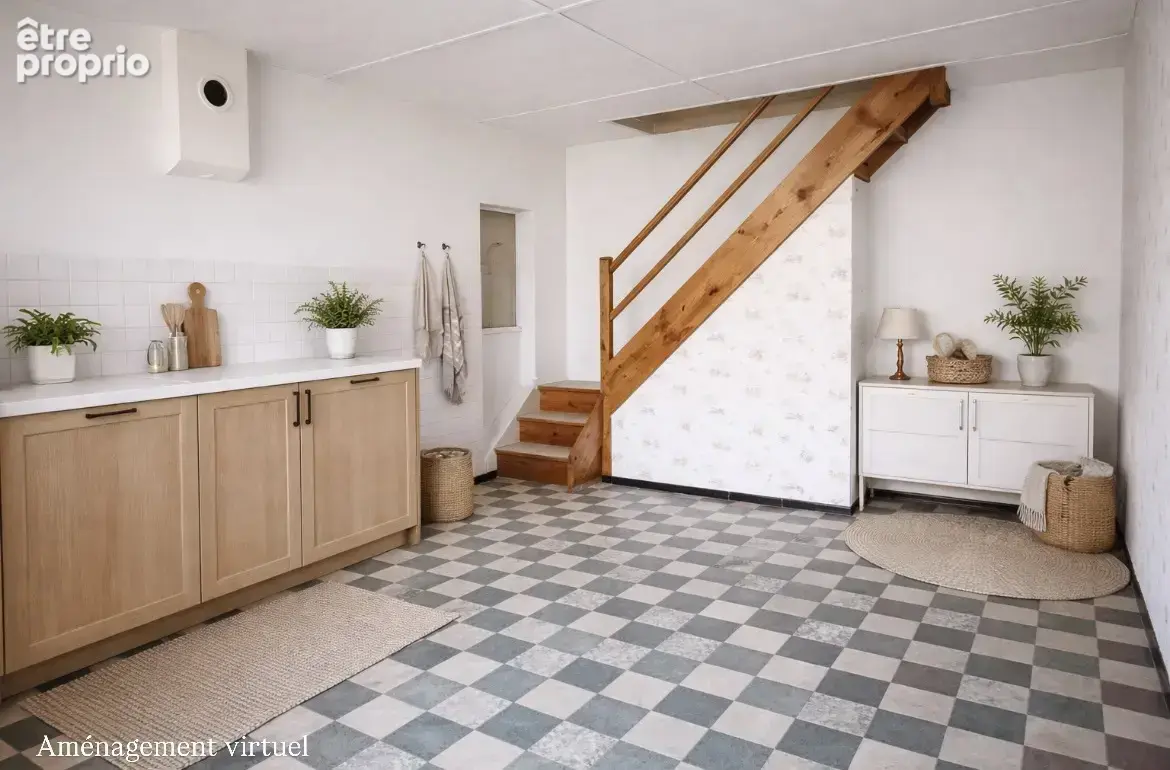 PLEIN CENTRE et au grand calme, maison de 100 m2 avec 3 chambres et beau potentiel - photo 7