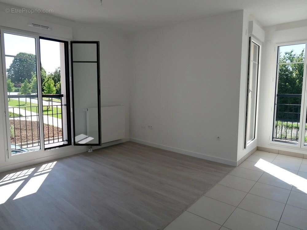 Appartement à SAINT-CYR-SUR-LOIRE