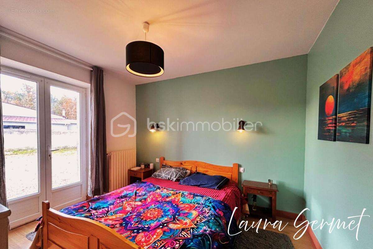 Maison à SAINT-GEORGES-SUR-LA-PREE