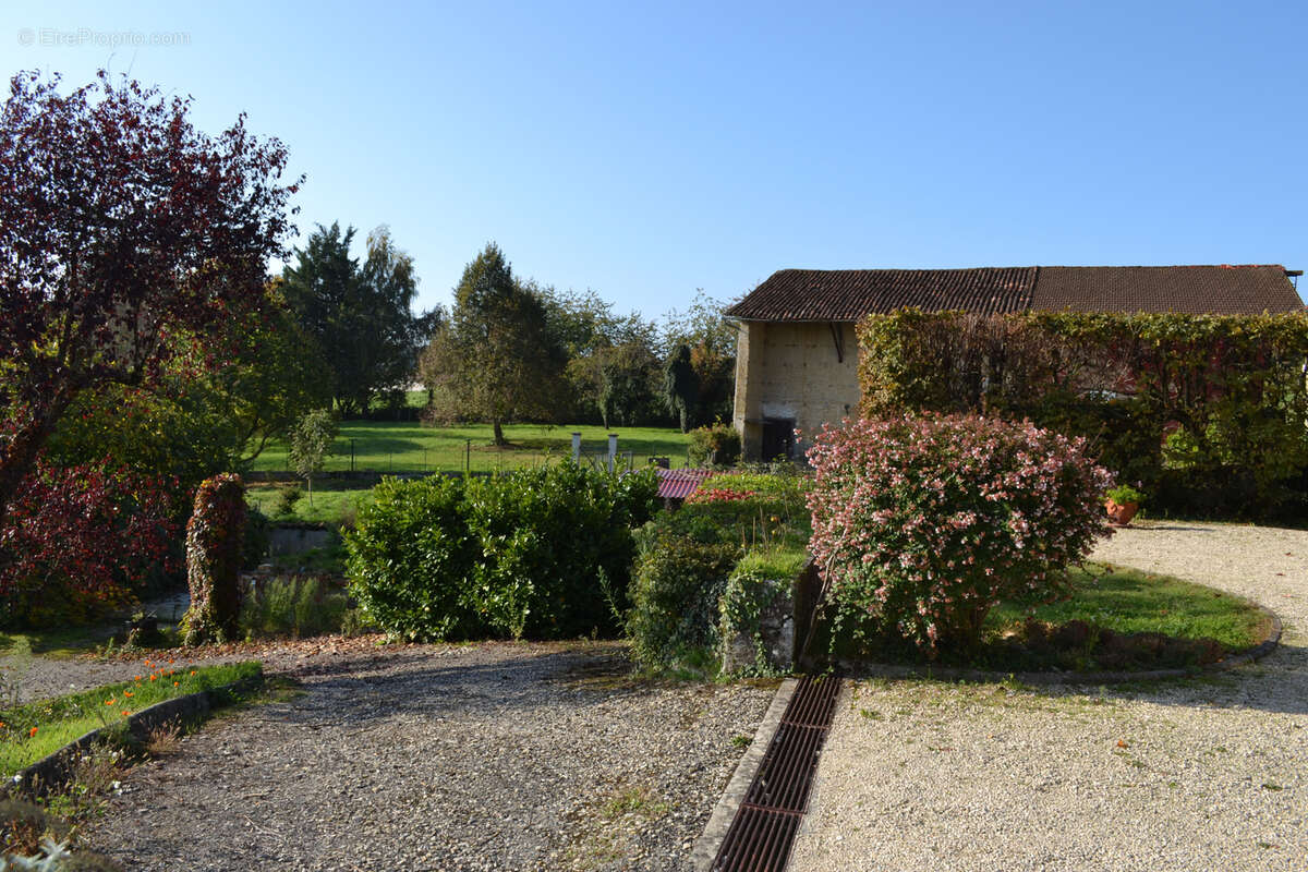 Maison à BOURGOIN-JALLIEU