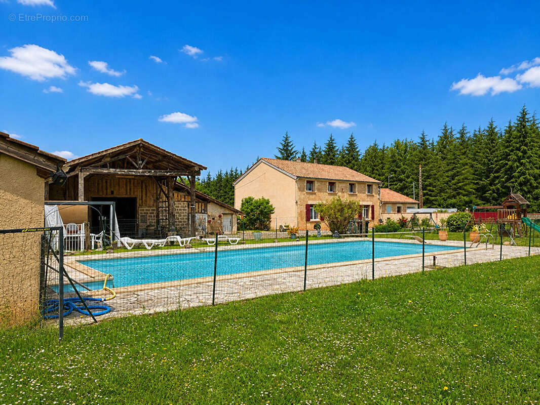 Maison à SAINTE-LIVRADE-SUR-LOT