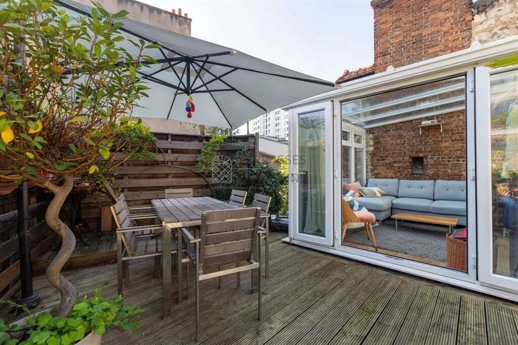 Appartement à PARIS-20E