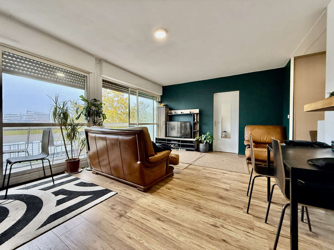 Appartement à LYON-8E