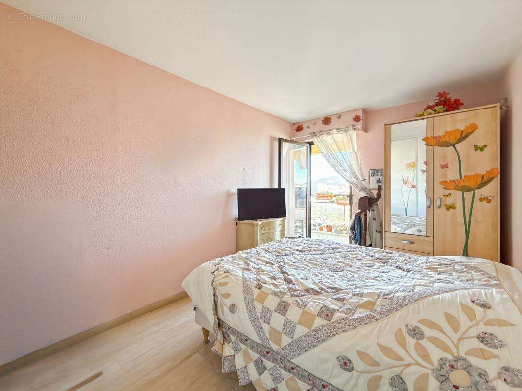 Appartement à FREJUS