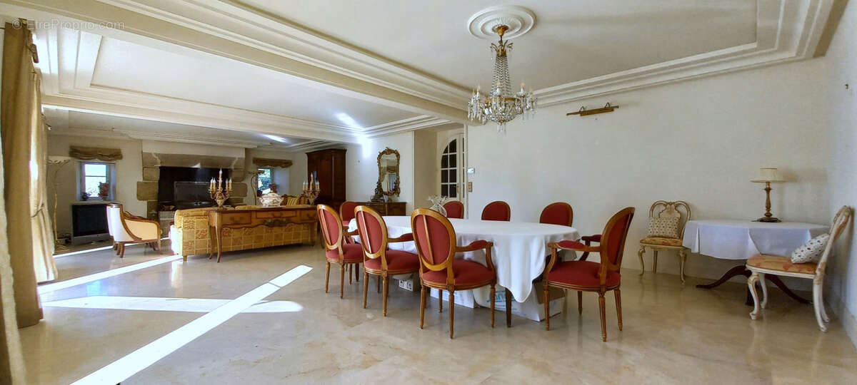 Maison à RIEC-SUR-BELON