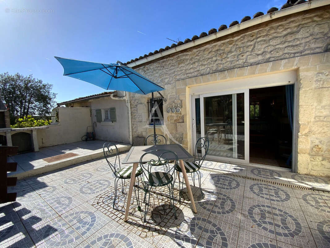 Maison Saint Simon De Bordes 5 pièces 94 m2 - photo 4