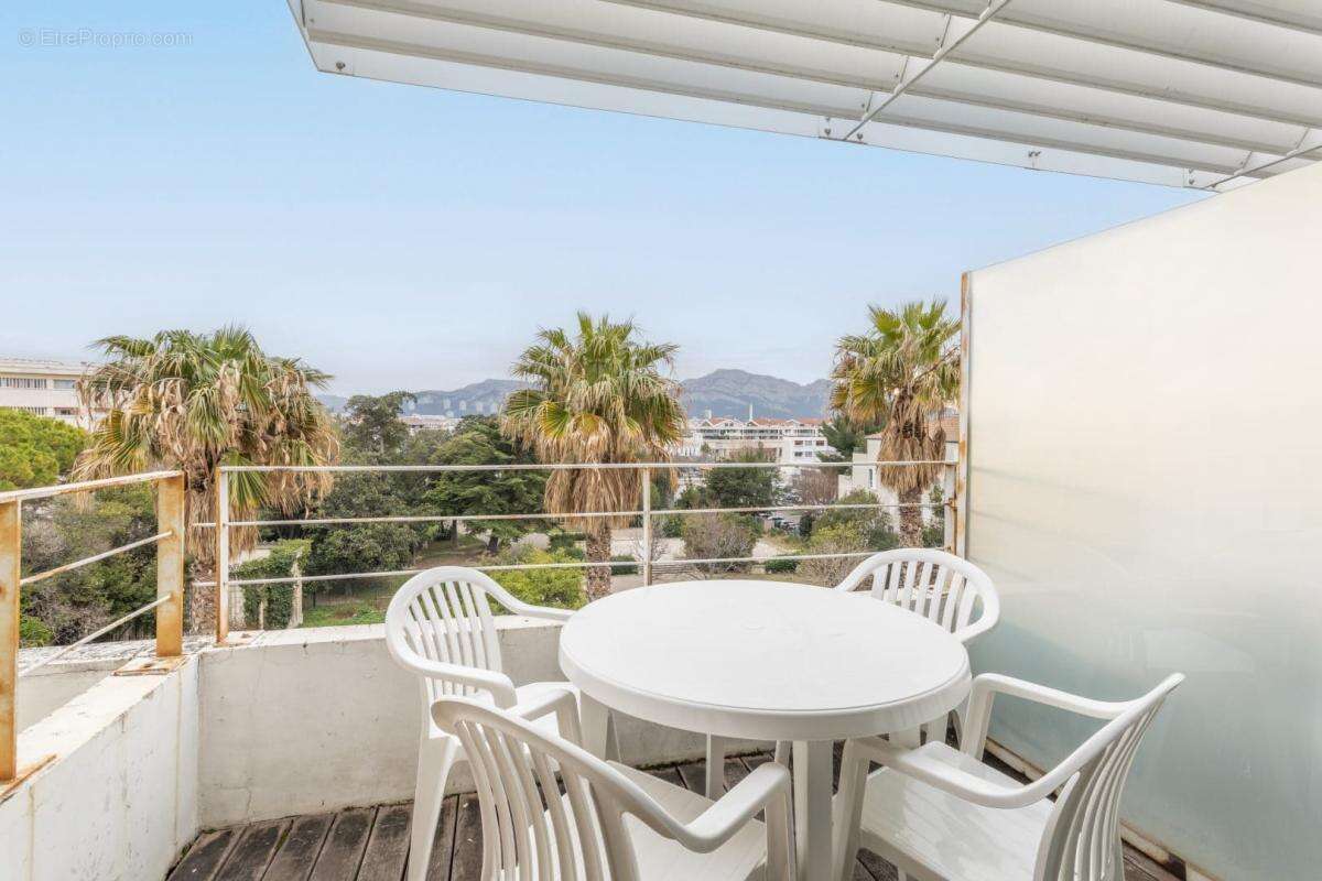 Appartement à MARSEILLE-8E