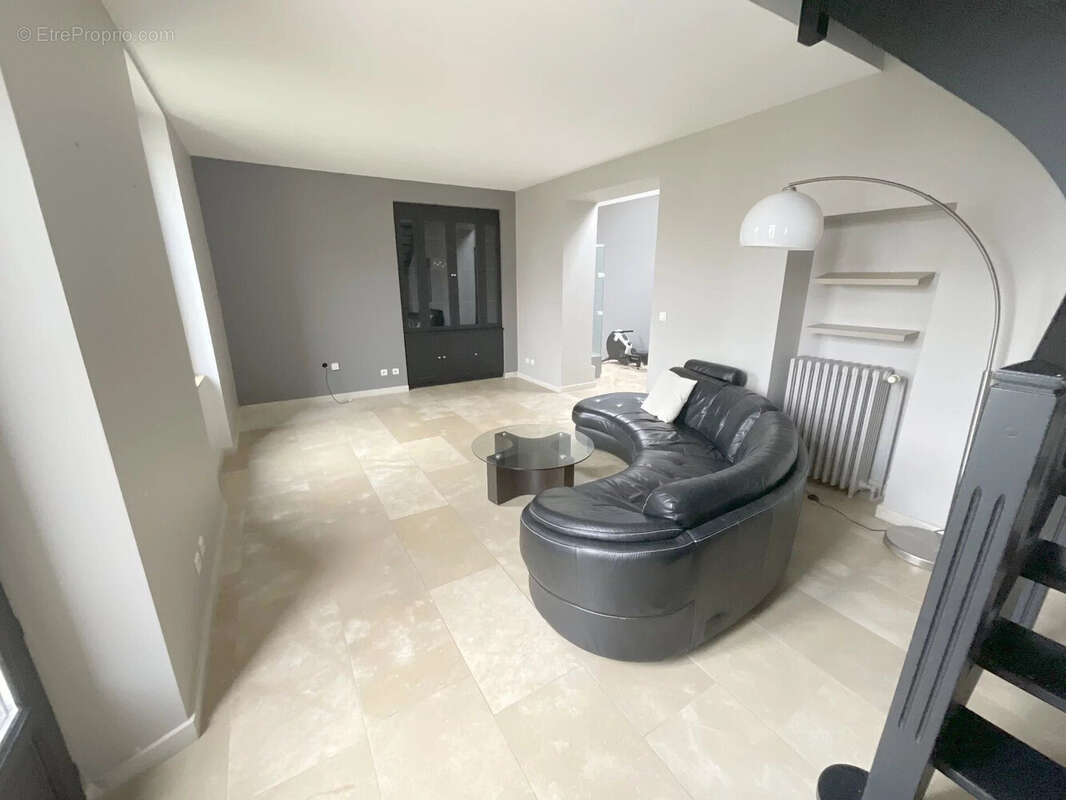 Maison à SAINTE-SAVINE