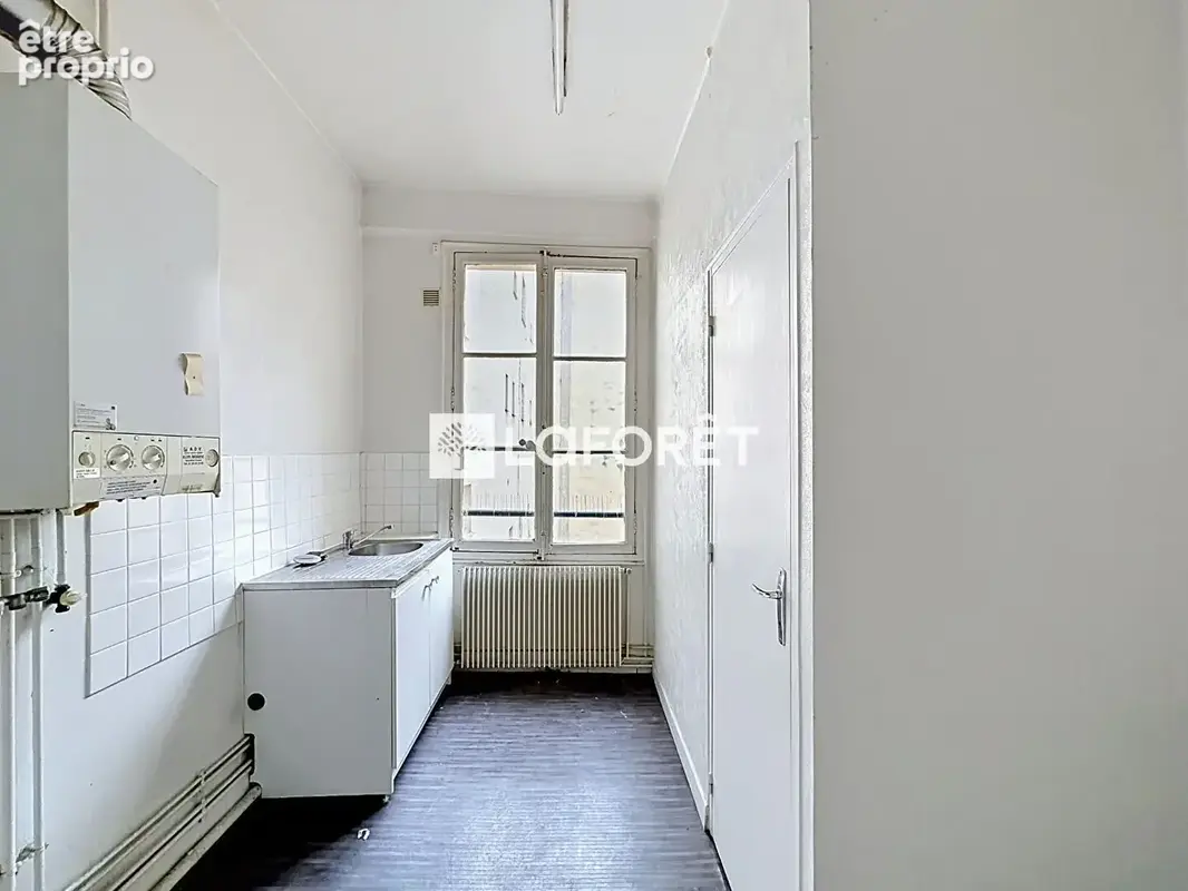 VERSAILLES NOTRE-DAME - Immeuble de rapport d'exception composé de 11 appartements libres et 2 commerces loués - photo 9
