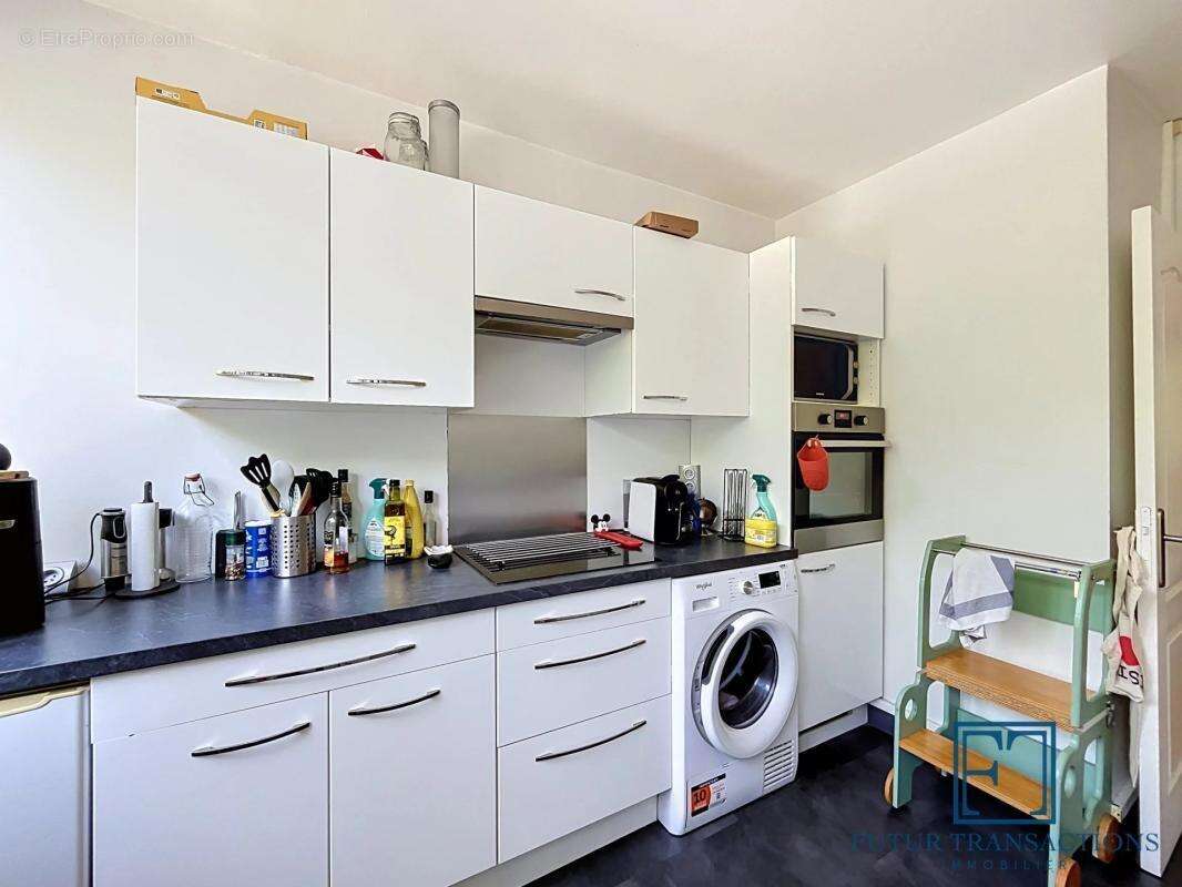 Appartement à FONTENAY-LE-FLEURY