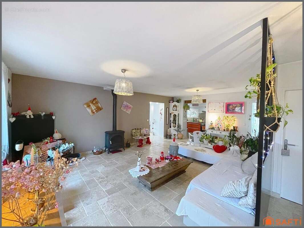 Photo 3 - Maison à SAINT-YRIEIX-SUR-CHARENTE