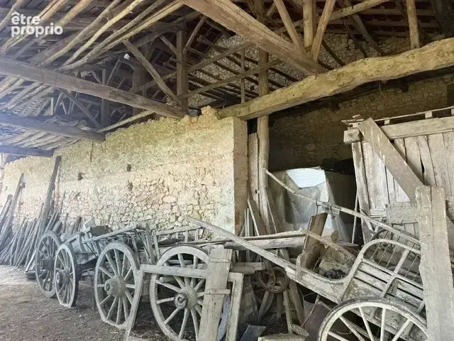 Ancienne ferme en pierre au calme – 145 m² habitables et beau potentiel - photo 12