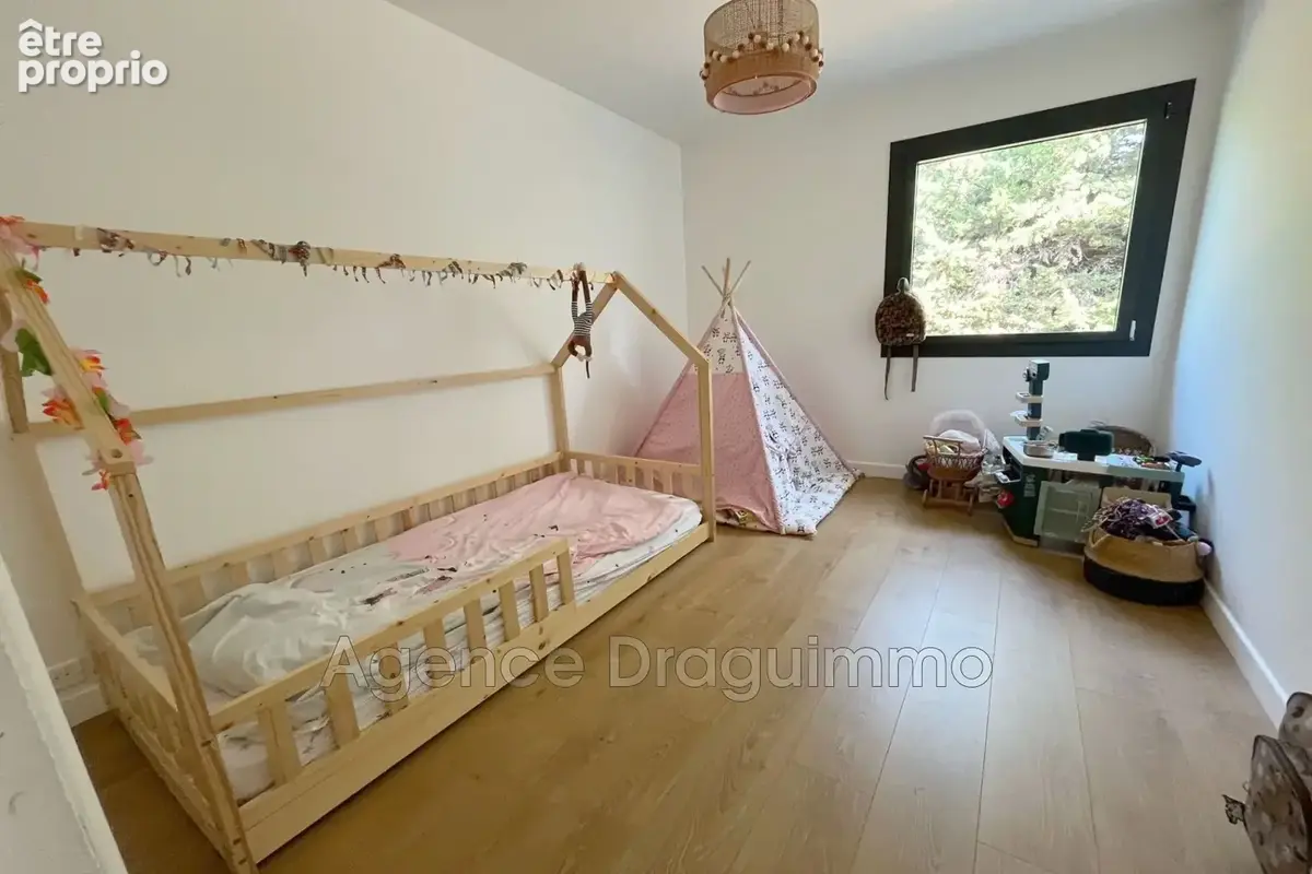 Maison 6 pièces 154 m² à vendre à Draguignan (83300) - photo 9